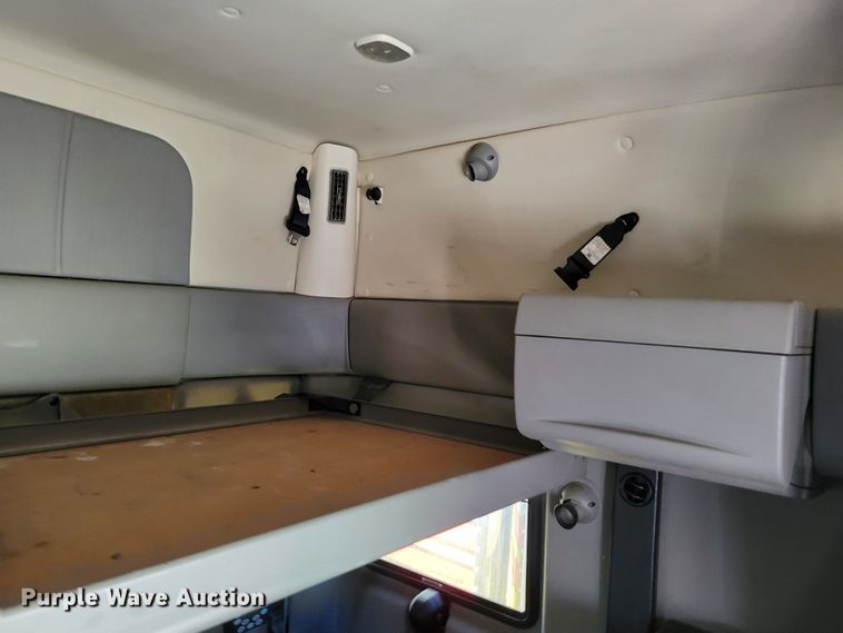 image for item DM8216 2008 International ProStar  semi truck