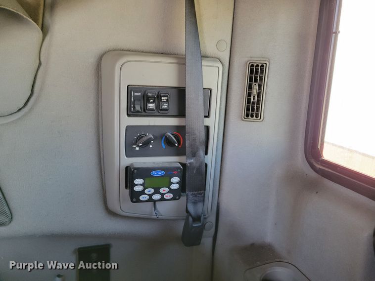 image for item DM8216 2008 International ProStar  semi truck