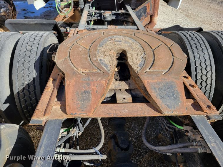 image for item DM8216 2008 International ProStar  semi truck