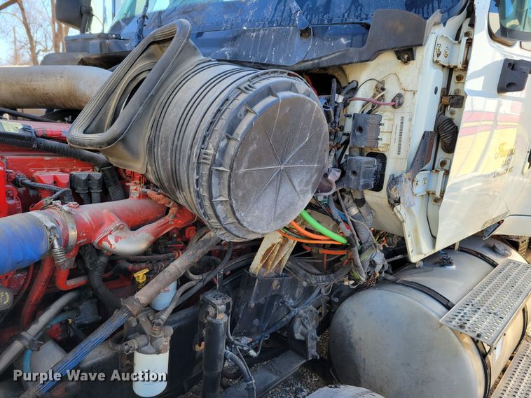 image for item DM8216 2008 International ProStar  semi truck