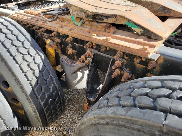 image for item DM8216 2008 International ProStar  semi truck