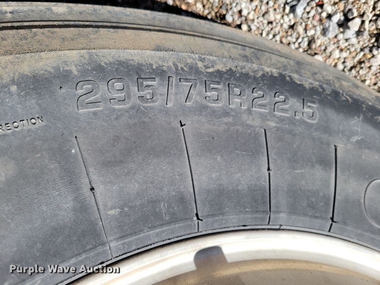 image for item DM8216 2008 International ProStar  semi truck