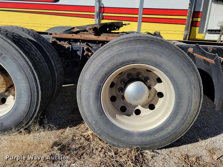 image for item DM8216 2008 International ProStar  semi truck