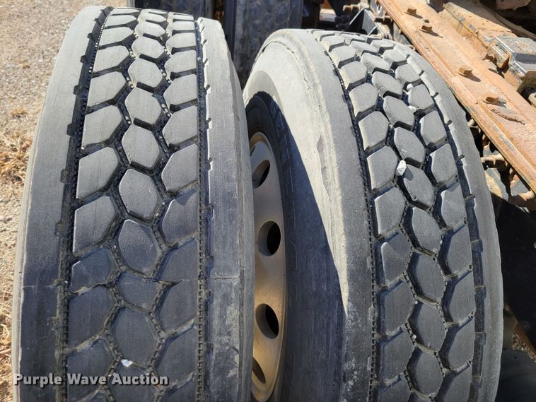 image for item DM8216 2008 International ProStar  semi truck