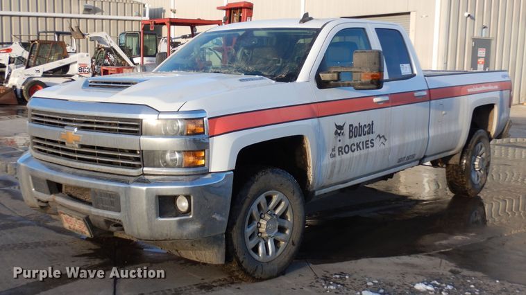 image for item DN6295 2017 Chevrolet Silverado 3500HD  Double Cab pickup truck