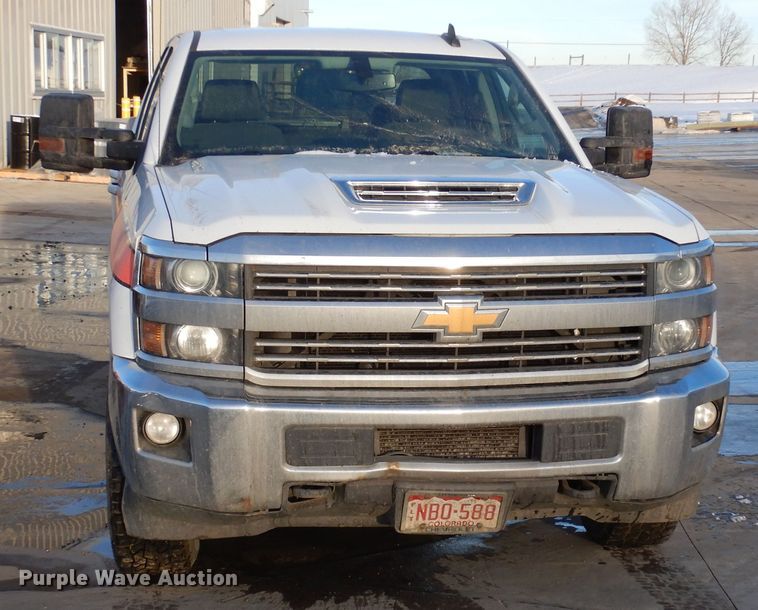 image for item DN6295 2017 Chevrolet Silverado 3500HD  Double Cab pickup truck