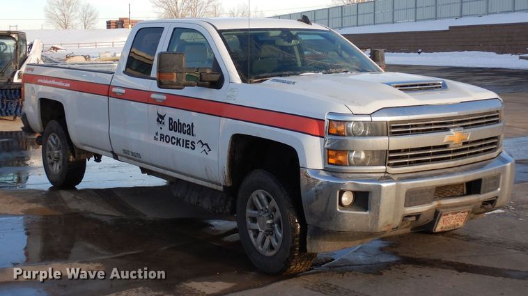 image for item DN6295 2017 Chevrolet Silverado 3500HD  Double Cab pickup truck