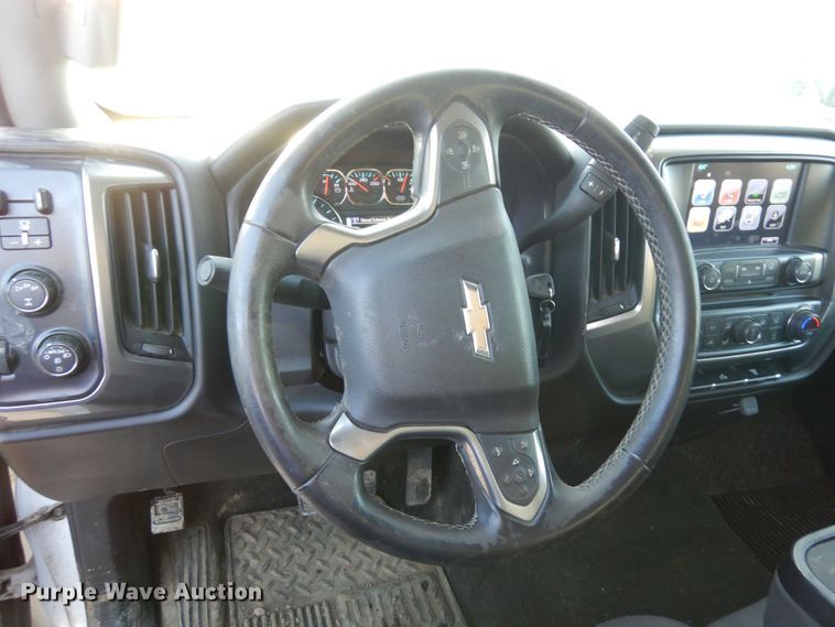 image for item DN6295 2017 Chevrolet Silverado 3500HD  Double Cab pickup truck