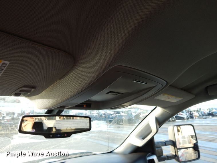 image for item DN6295 2017 Chevrolet Silverado 3500HD  Double Cab pickup truck