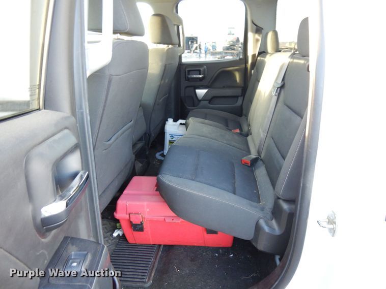 image for item DN6295 2017 Chevrolet Silverado 3500HD  Double Cab pickup truck