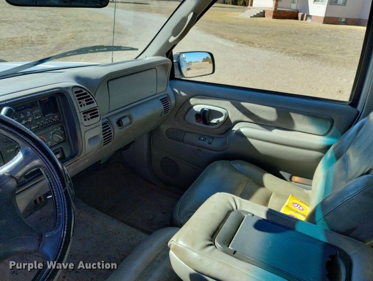 image for item DN6301 1997 Chevrolet Silverado 1500  Ext. Cab pickup truck