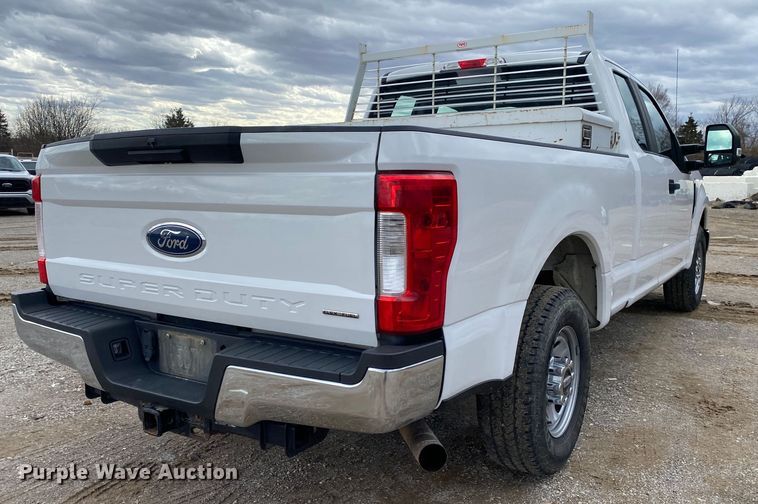 image for item DN8171 2018 Ford F250 Super Duty  SuperCab pickup truck