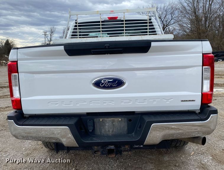 image for item DN8171 2018 Ford F250 Super Duty  SuperCab pickup truck