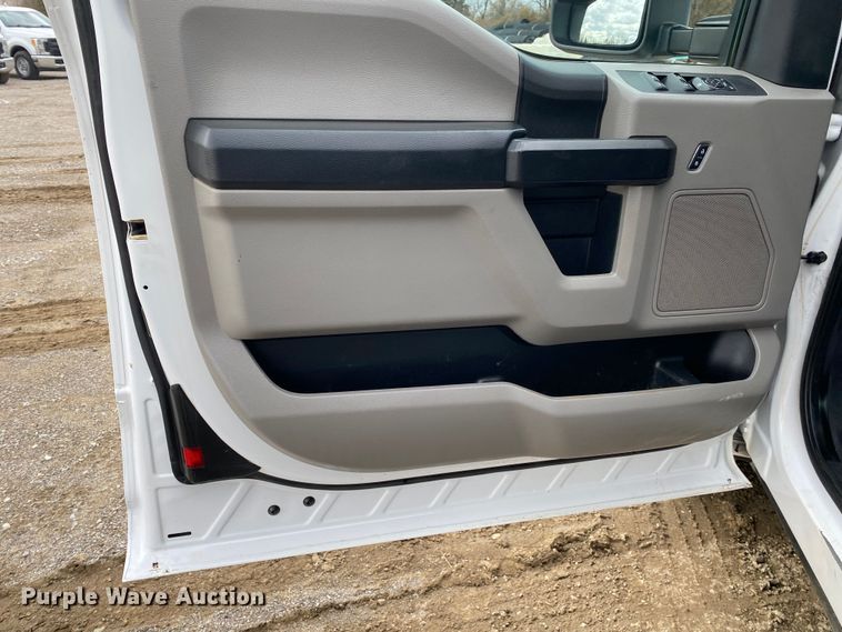 image for item DN8171 2018 Ford F250 Super Duty  SuperCab pickup truck