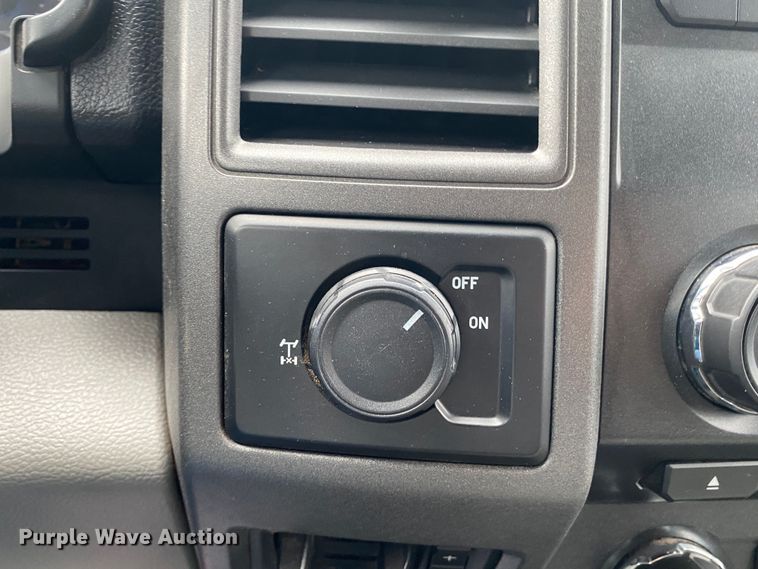 image for item DN8171 2018 Ford F250 Super Duty  SuperCab pickup truck