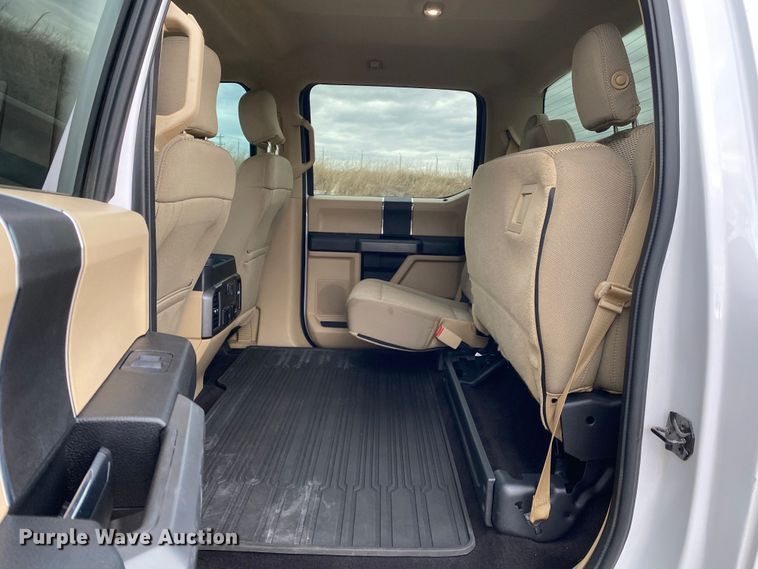 image for item DN8175 2017 Ford F150  SuperCrew pickup truck