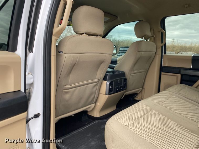 image for item DN8175 2017 Ford F150  SuperCrew pickup truck