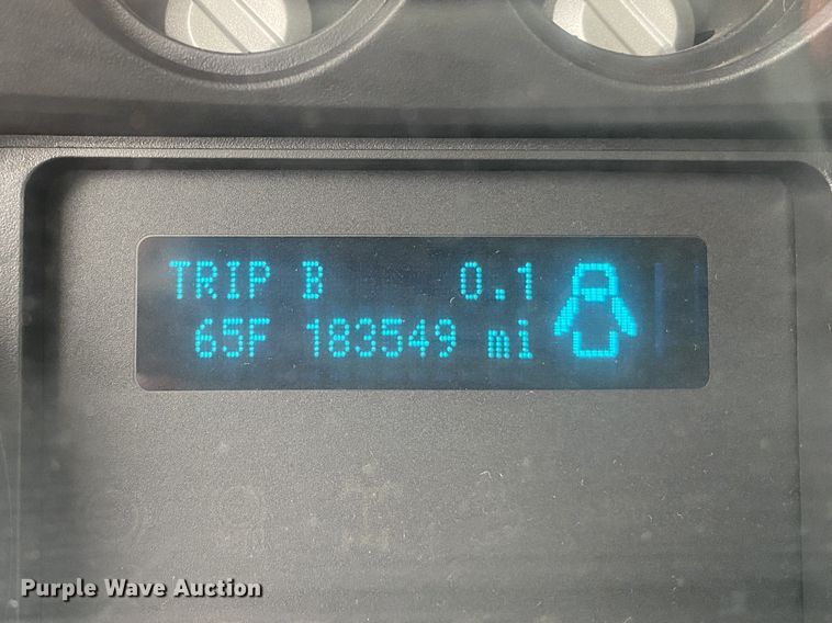 image for item DN8220 2014 Ford F350 Super Duty  SuperCab utility bed pickup truck