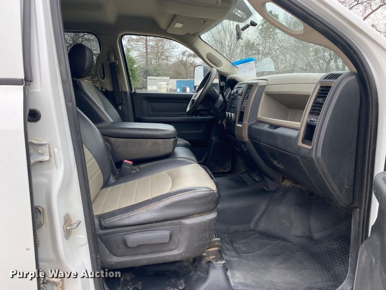 image for item DN8221 2012 Dodge Ram 5500HD  Crew Cab flatbed truck