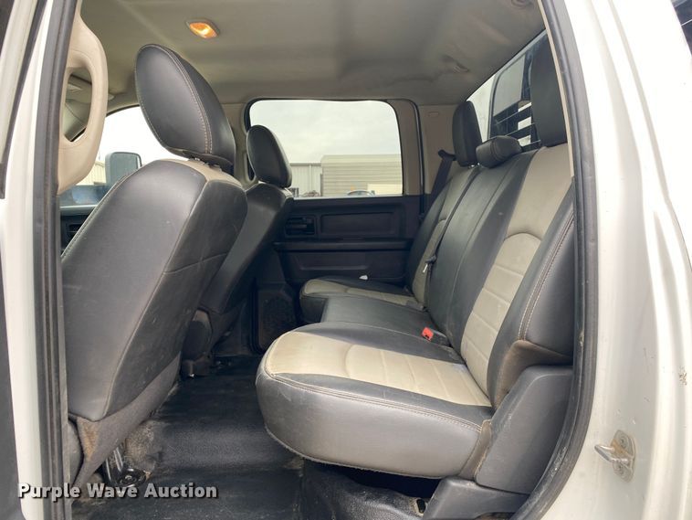 image for item DN8221 2012 Dodge Ram 5500HD  Crew Cab flatbed truck