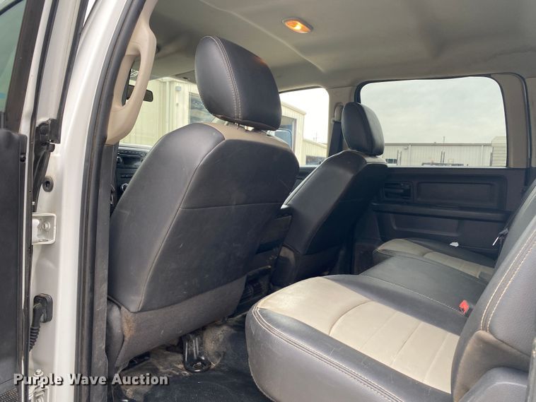 image for item DN8221 2012 Dodge Ram 5500HD  Crew Cab flatbed truck