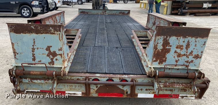 image for item DN8224 1998 Interstate  utility trailer