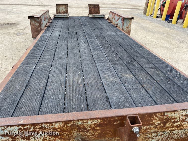 image for item DN8224 1998 Interstate  utility trailer