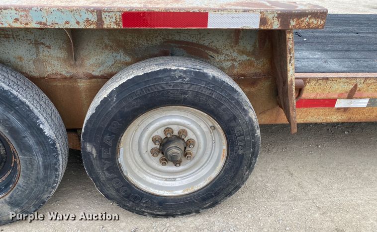 image for item DN8224 1998 Interstate  utility trailer