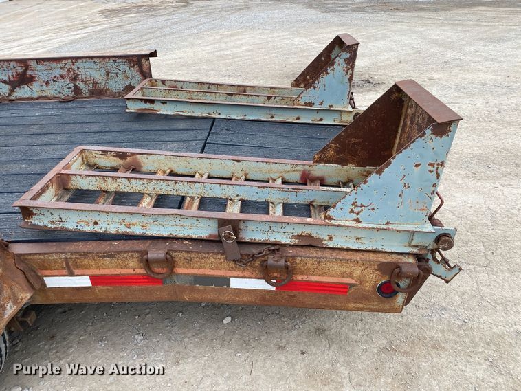 image for item DN8224 1998 Interstate  utility trailer