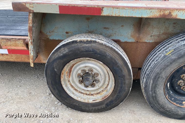 image for item DN8224 1998 Interstate  utility trailer