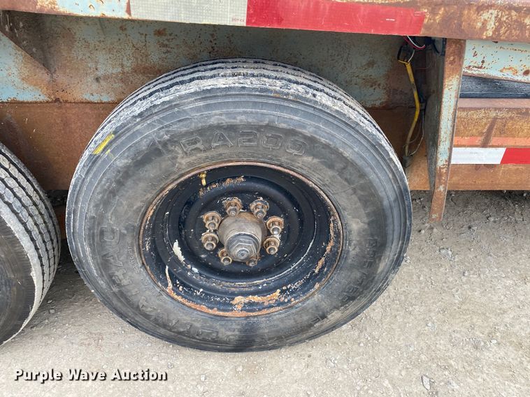 image for item DN8224 1998 Interstate  utility trailer