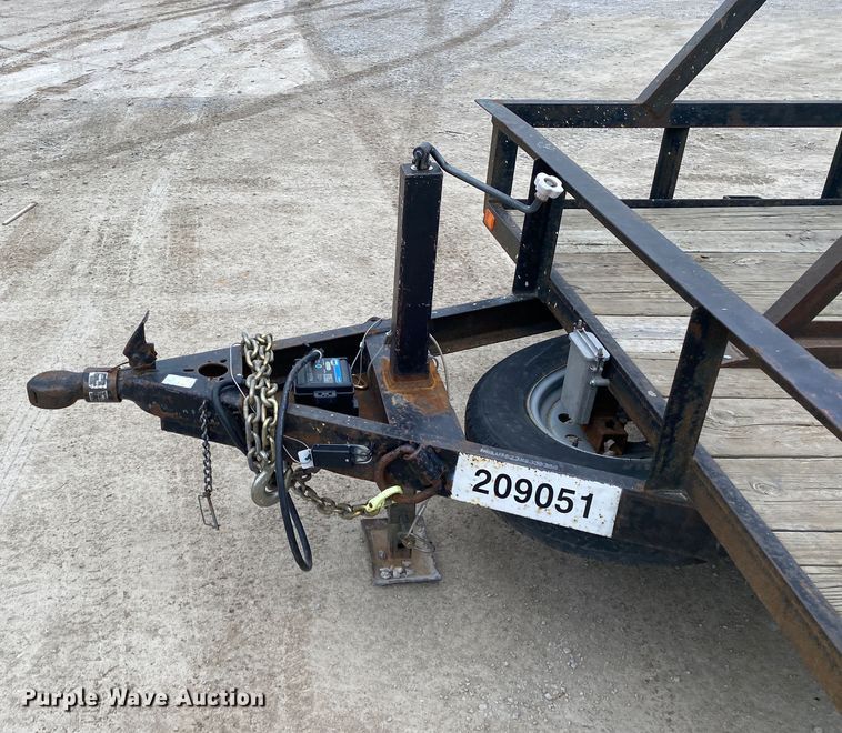image for item DN8225 1999 R & B Industries  utility trailer
