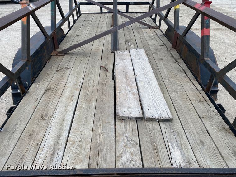 image for item DN8225 1999 R & B Industries  utility trailer