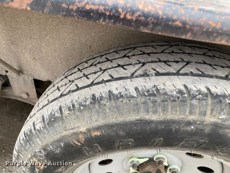 image for item DN8225 1999 R & B Industries  utility trailer