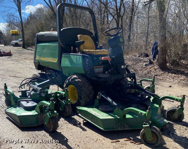 image for item DN8228 John Deere 1600 WAM Turbo  lawn mower