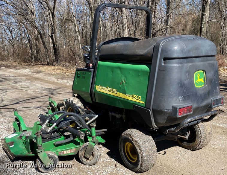 image for item DN8228 John Deere 1600 WAM Turbo  lawn mower