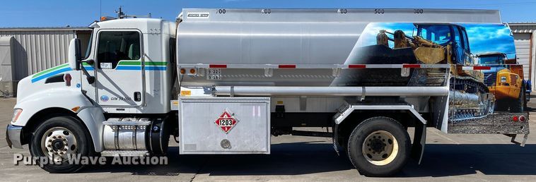 image for item DN8233 2014 Kenworth T370  fuel truck