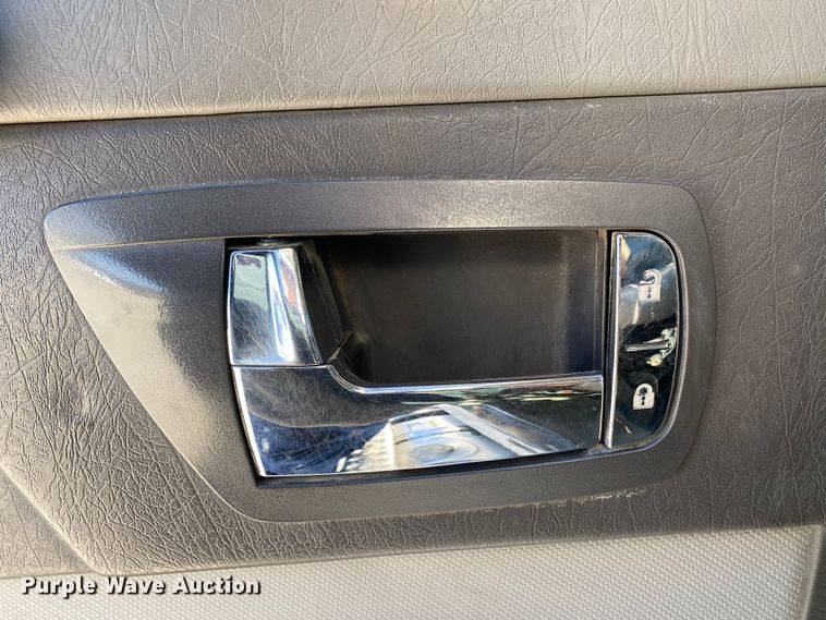 image for item DN8233 2014 Kenworth T370  fuel truck