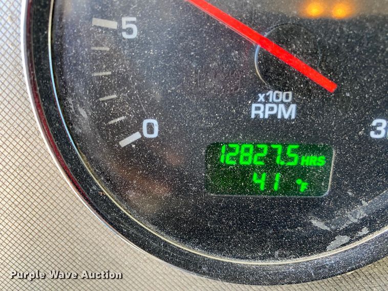 image for item DN8233 2014 Kenworth T370  fuel truck