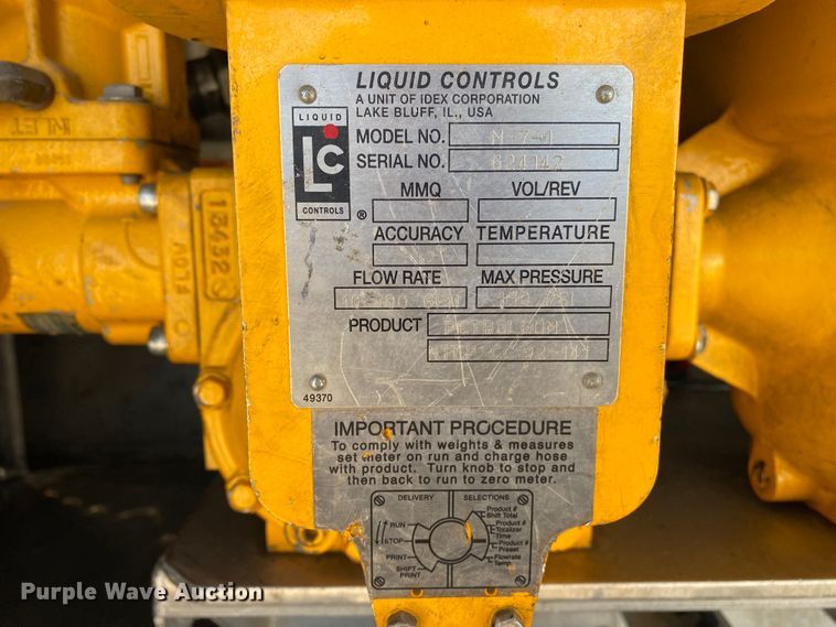 image for item DN8233 2014 Kenworth T370  fuel truck