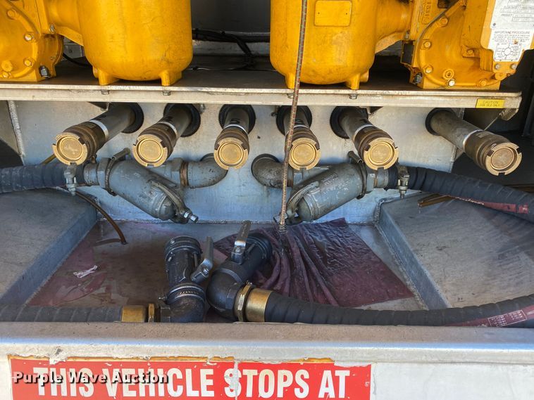 image for item DN8233 2014 Kenworth T370  fuel truck