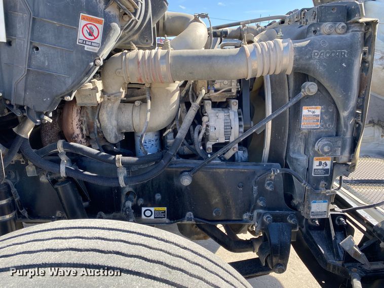 image for item DN8233 2014 Kenworth T370  fuel truck