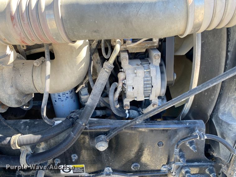 image for item DN8233 2014 Kenworth T370  fuel truck