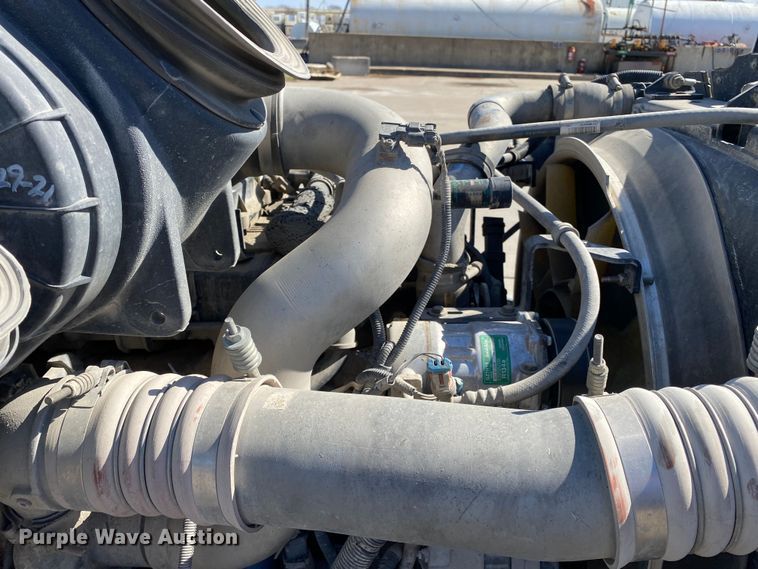 image for item DN8233 2014 Kenworth T370  fuel truck