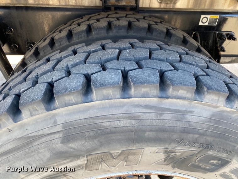 image for item DN8233 2014 Kenworth T370  fuel truck