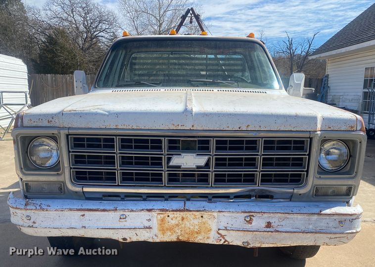 image for item DN8242 1979 Chevrolet Custom Deluxe 30  winch truck