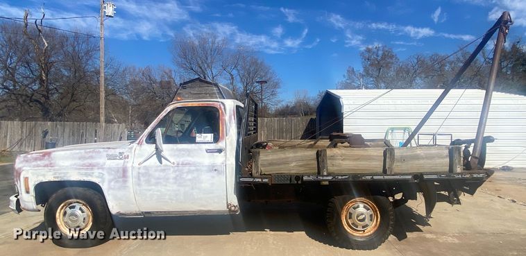 image for item DN8242 1979 Chevrolet Custom Deluxe 30  winch truck