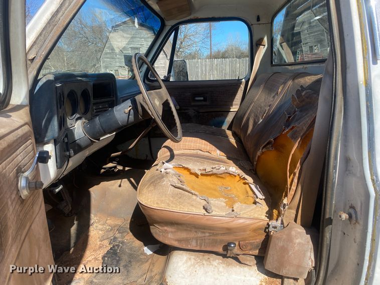 image for item DN8242 1979 Chevrolet Custom Deluxe 30  winch truck