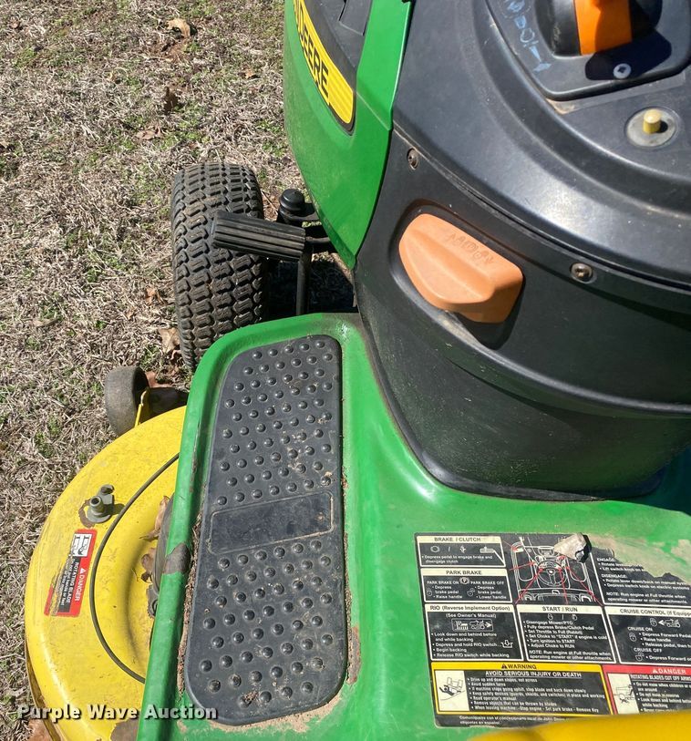 image for item DN8243 lawn mower