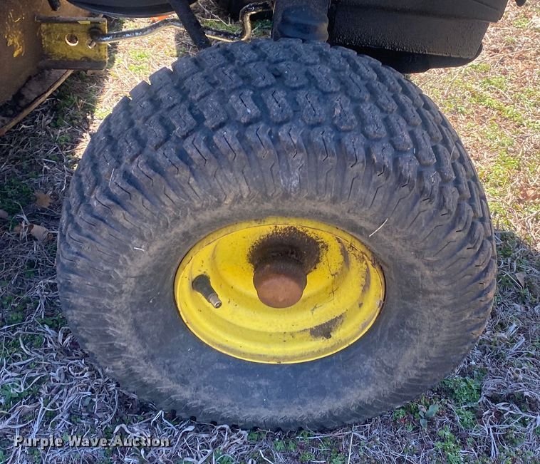 image for item DN8243 lawn mower